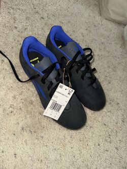 Boys soccer cleats