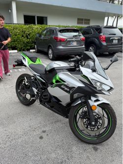 Kawasaki ninja e-1