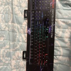 lvlup pro gaming keyboard with led keys