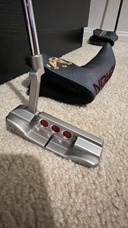 Scotty Cameron Newport Select Putter