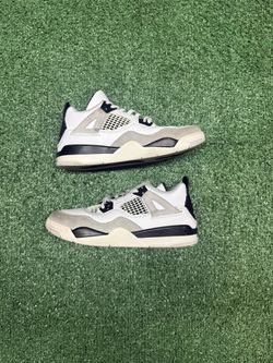 Jordan 4 Military Blks Size 2Y (ps)