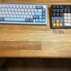 BRAND NEW BOY I MECHANICAL KEYBOARD + NUMBER PAD