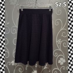NEW WOMENS BLACK TEXTURED SKIRT SIZE S
