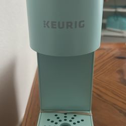Keurig single cup coffee maker