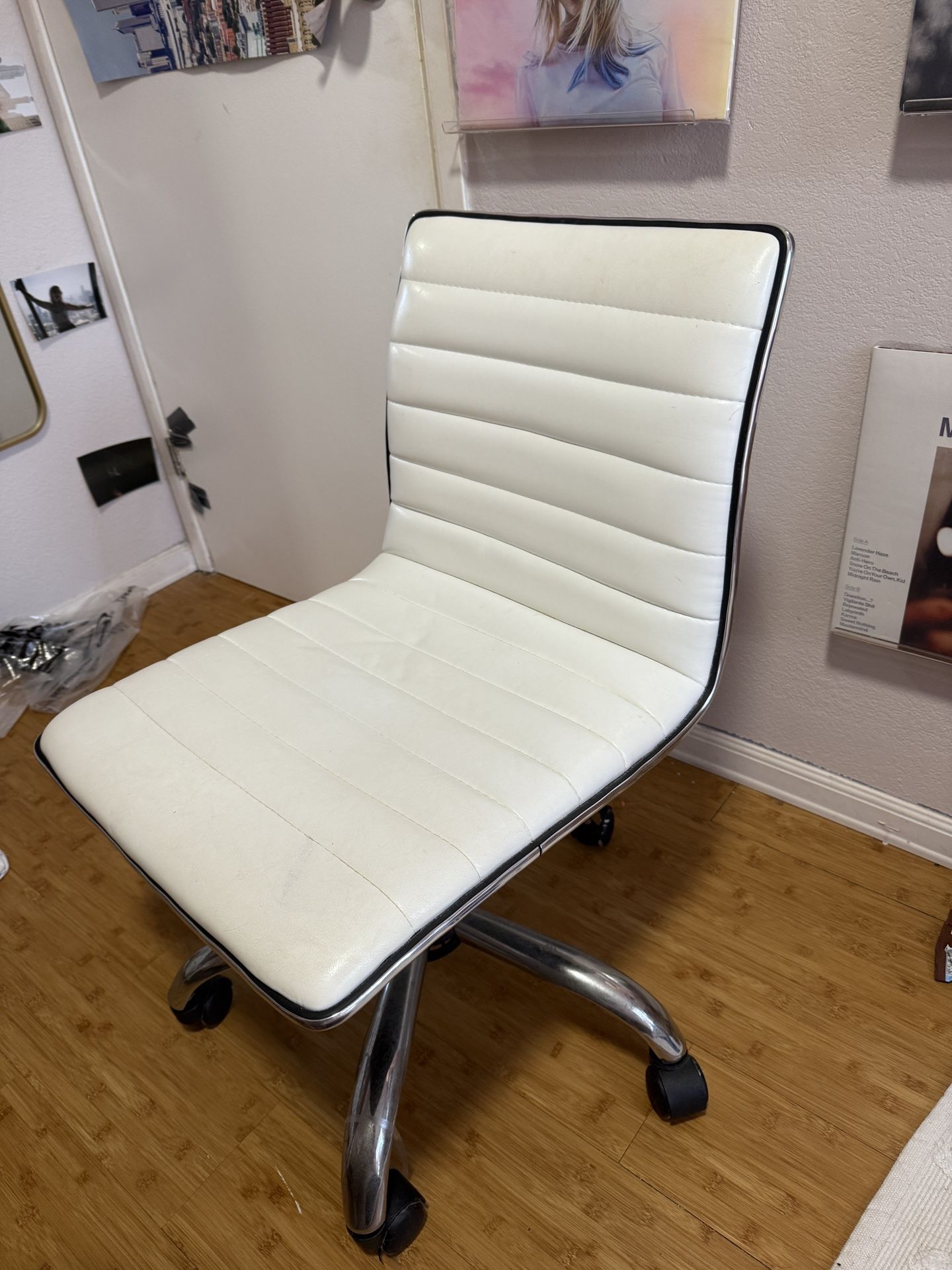 White Rolling Desk Vanity Chair