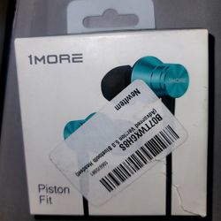 1more piston fit  earbuds headphones