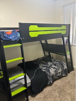 Gamer bunk bed