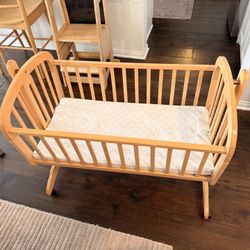 Wooden Baby Bassinet 
