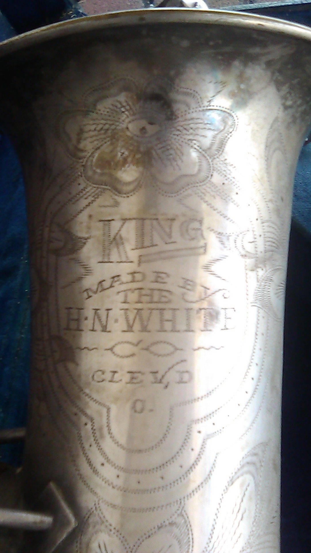 Saxaphone antique King.