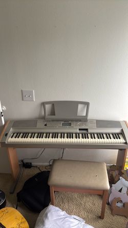 Yamaha DGX-500 Keyboard