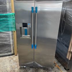 Frigidaire professional refrigerator 36 x 24 x 69 brand new one receipt for 6 months warranty