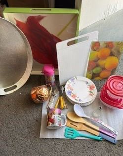 Kitchenware, large trays, plates, chop board and more… all $0 free for pick up