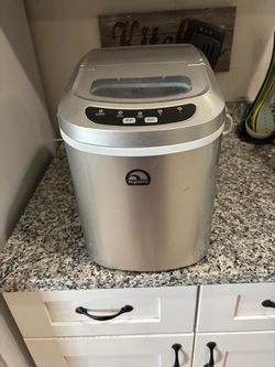 Igloo Ice Maker