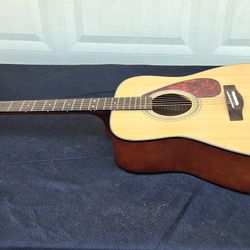 Yamaha F325 Acoustic Guitar  - Beautiful Guitar,  Comes With Case - North Glendale 