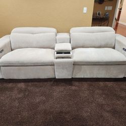 Samba Power And USB Sectional 