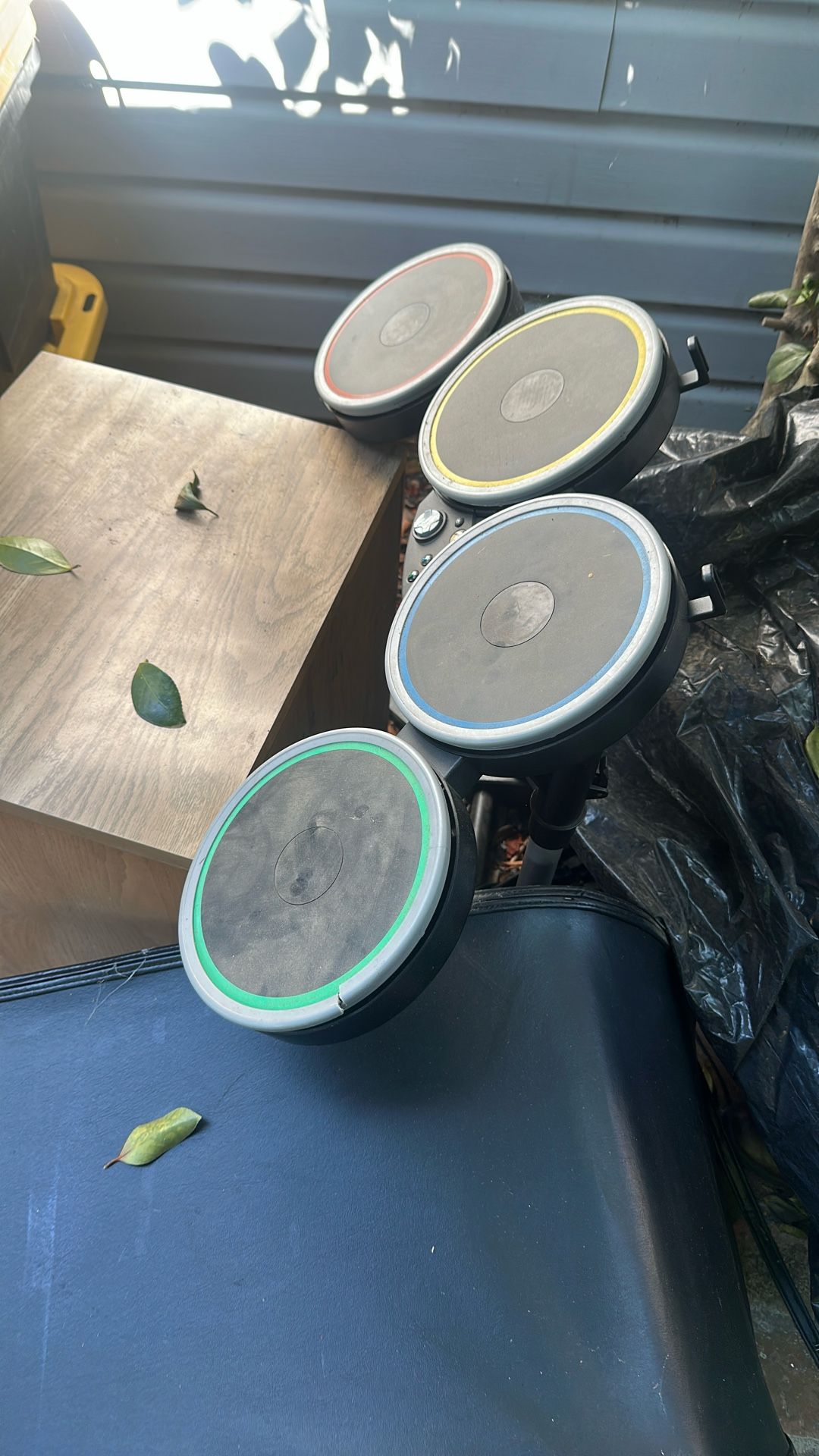 Rock band drum set