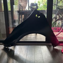 2016 Toyota Prius Drivers Side Front Fender