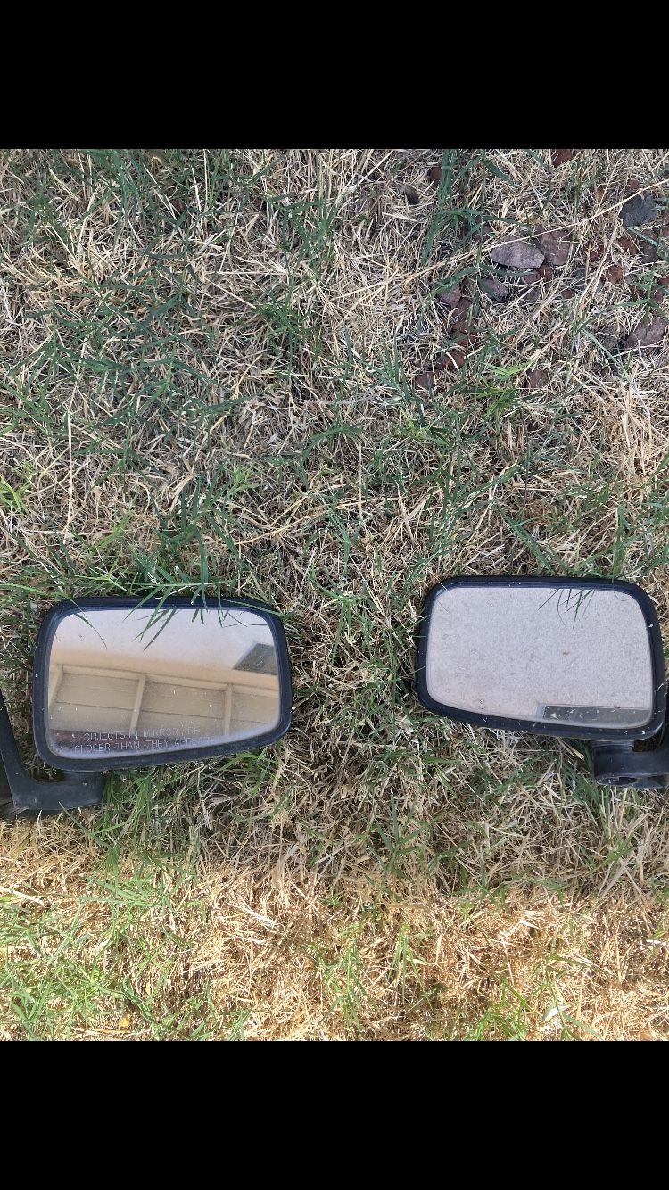 Mazda B2200 B2000 Side View Mirrors