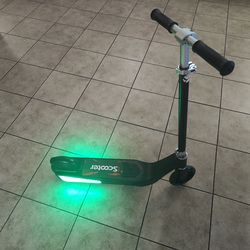 Like new kid electric scooter