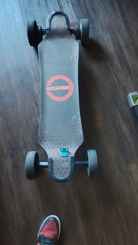 electric skateboard