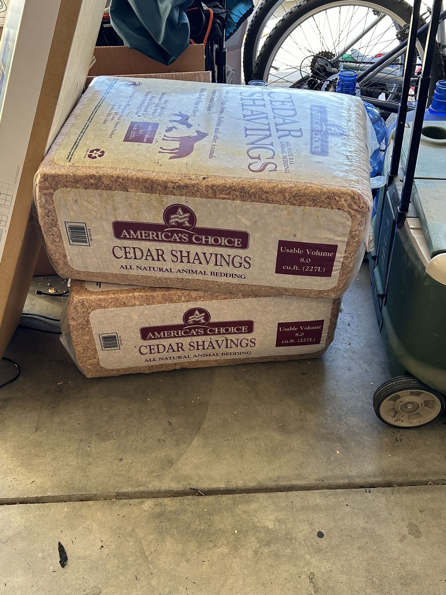 Cedar Shavings (Pet Bedding) 