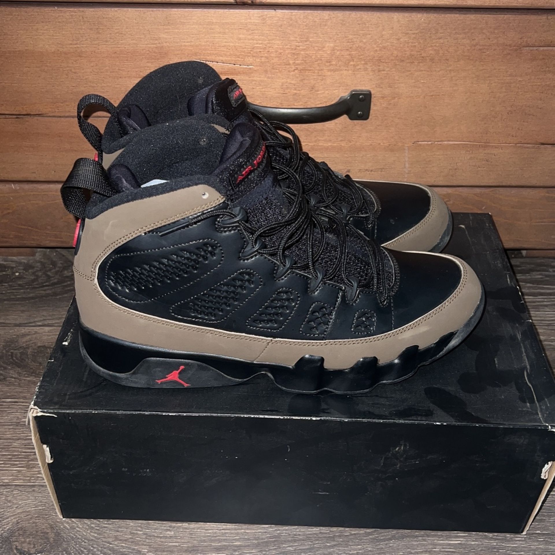 Jordan 9 Olive (2012) Sz 10