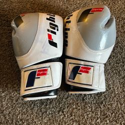 Fighting Boxing Gloves