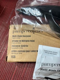 Pampered Chef Multi-blade Sharpener