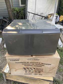 Whirlpool Laundry Pedestal