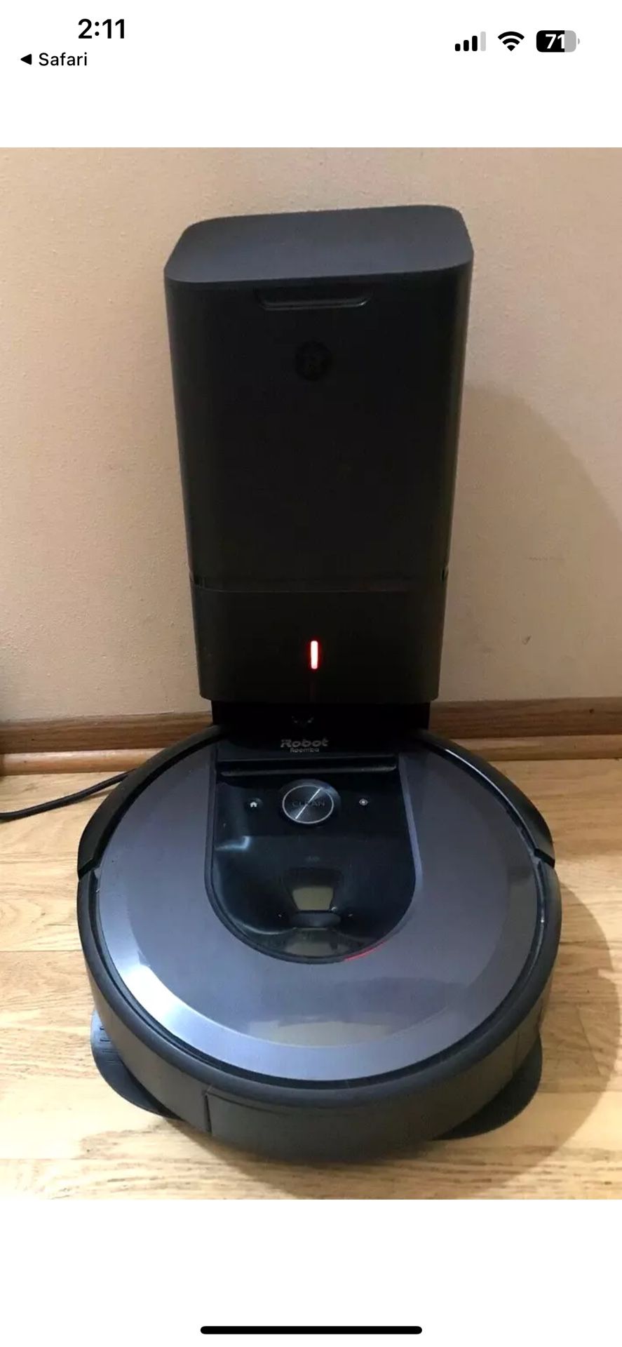 Roomba i7 robotic vacuum with charging base