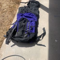 Like New North Face Expedition Style Backpack W/ Fanny Pack For Day Trips