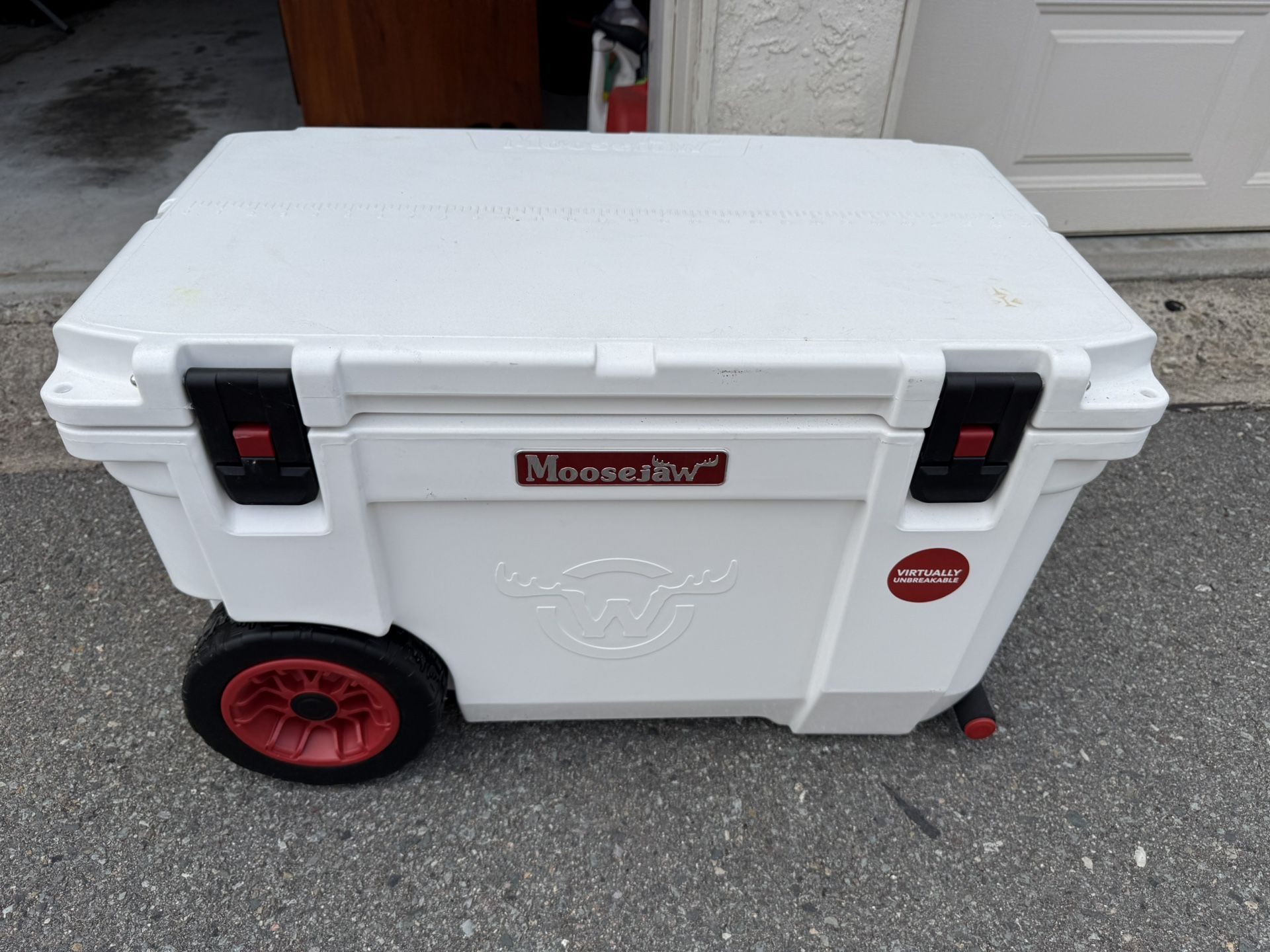 Heavy Duty Moosejaw Cooler