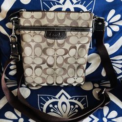 Coach Signature Canvas Crossbody Bag