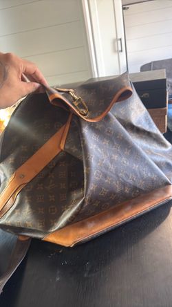 vintage Louis Vuitton Monogram Sac Marin / Sac Marin GM (Sailor Bandoulière) travel bag: Monogram coated canvas, large cylindrical/bucket construction