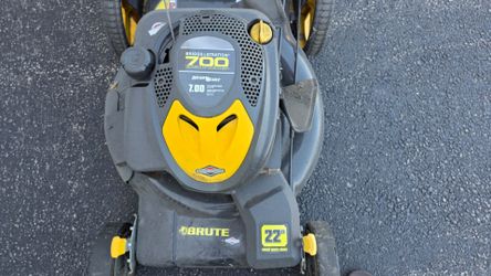 Lawn mower, briggs and stratton 700 series