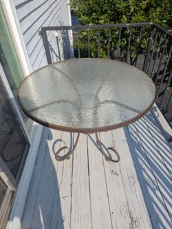 Patio Table And 4 Chairs