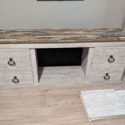 TV Stand With Bookselves