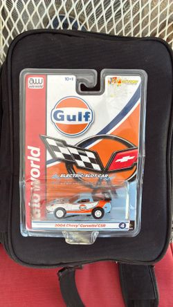Auto World Gulf 2004 Chevy Corvette C5R HO Slot Car - New Sealed