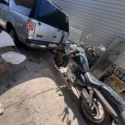 Moto transport tow hitch