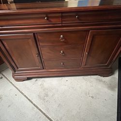 Wood Tv Stand/Dresser