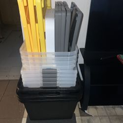 12 Storage Containers