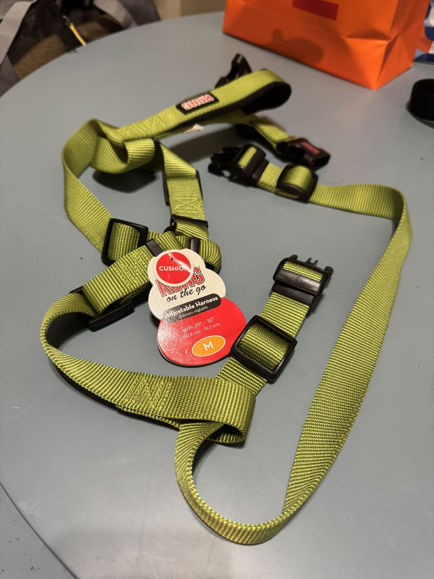 LARGE DOG HARNESS & MEDIUM DOG COLLAR