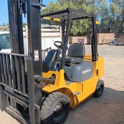 Forklift Carterpila 
