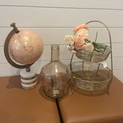 Beautiful Bundle Lot $30