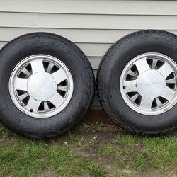 Chevrolet/GMC 15" Rims & Tires P235/75/R15