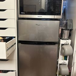 microwave and mini fridge 