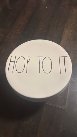 Rae Dunn Cake Stand