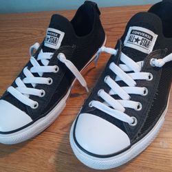 Student Shoes Converse Sz 3 Nice And Clean
