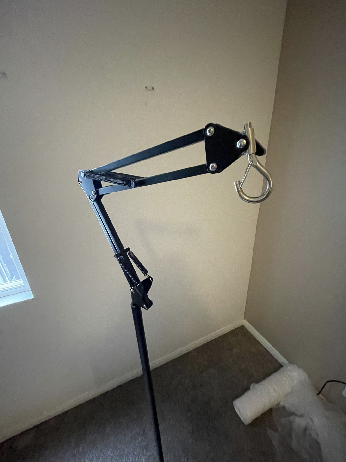 Self Supporting Light Stand
