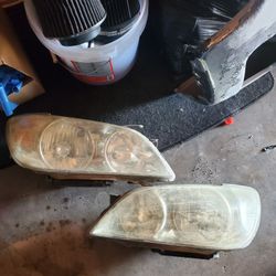 Lexus Is300 Headlights